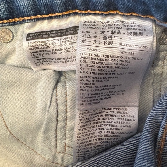 Levi's Men's Denim Jeans in Classic Blue - Picture 2 of 6